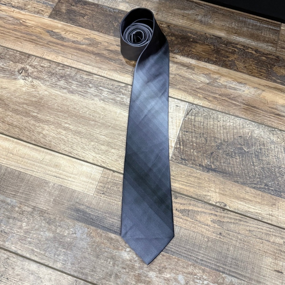 Axcess Liz Claiborne Mens Grey Tonal Striped 100%‎ Silk Necktie Formal Tie